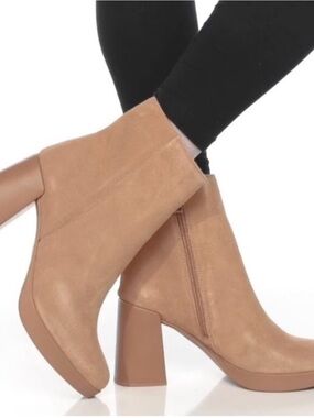Naturalizer Tan Platform Block Heel Ankle Boots